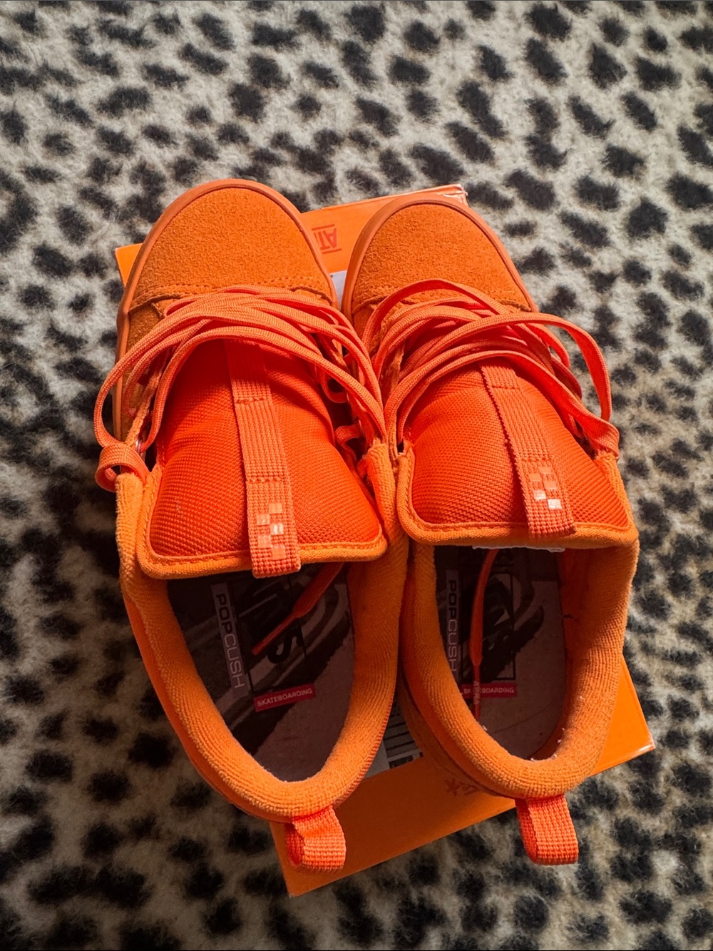 Vans All‑Orange Skate Old Skool 36 Sneakers - Picture 2 of 6